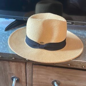 Beach hat